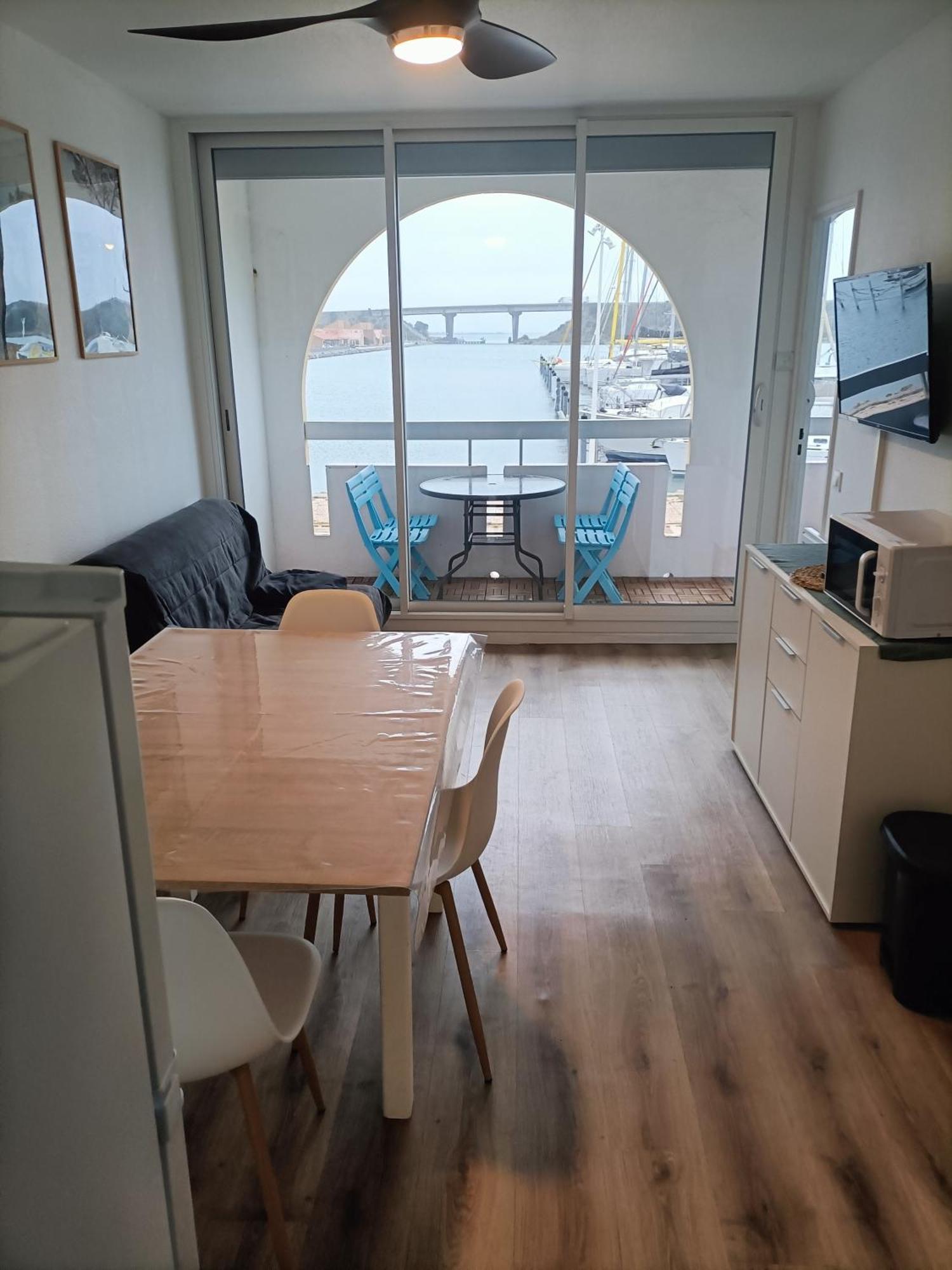 T2 Cabine Avec Tres Belle Vue Sur Le Port De Plaisance Leucate Exterior foto