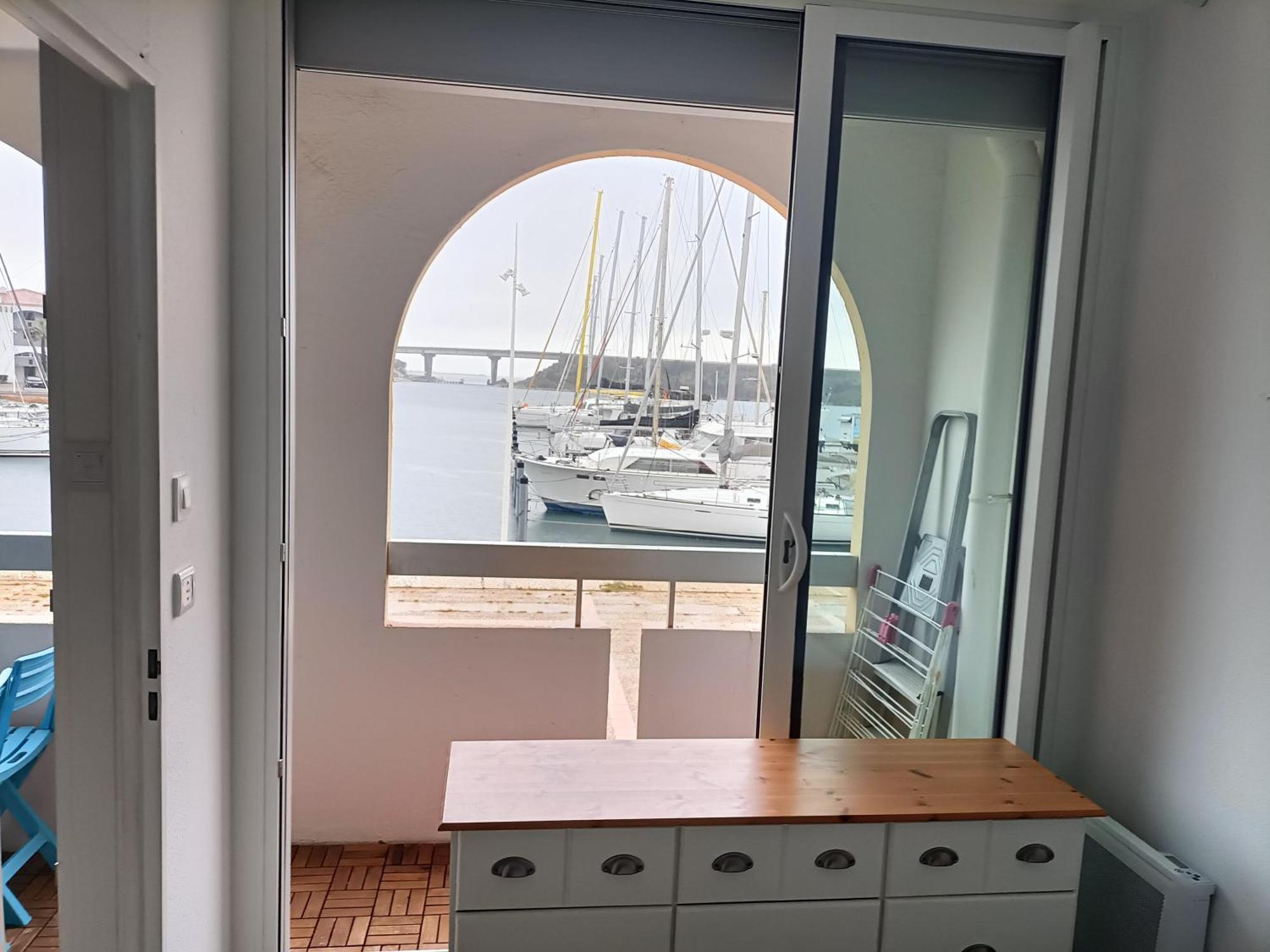 T2 Cabine Avec Tres Belle Vue Sur Le Port De Plaisance Leucate Exterior foto